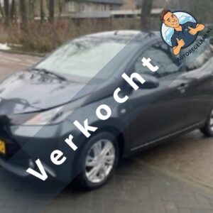 Toyota Aygo 1.0 Vvt-i x-play 5drs | Airco | Camera | Nieuwe APK